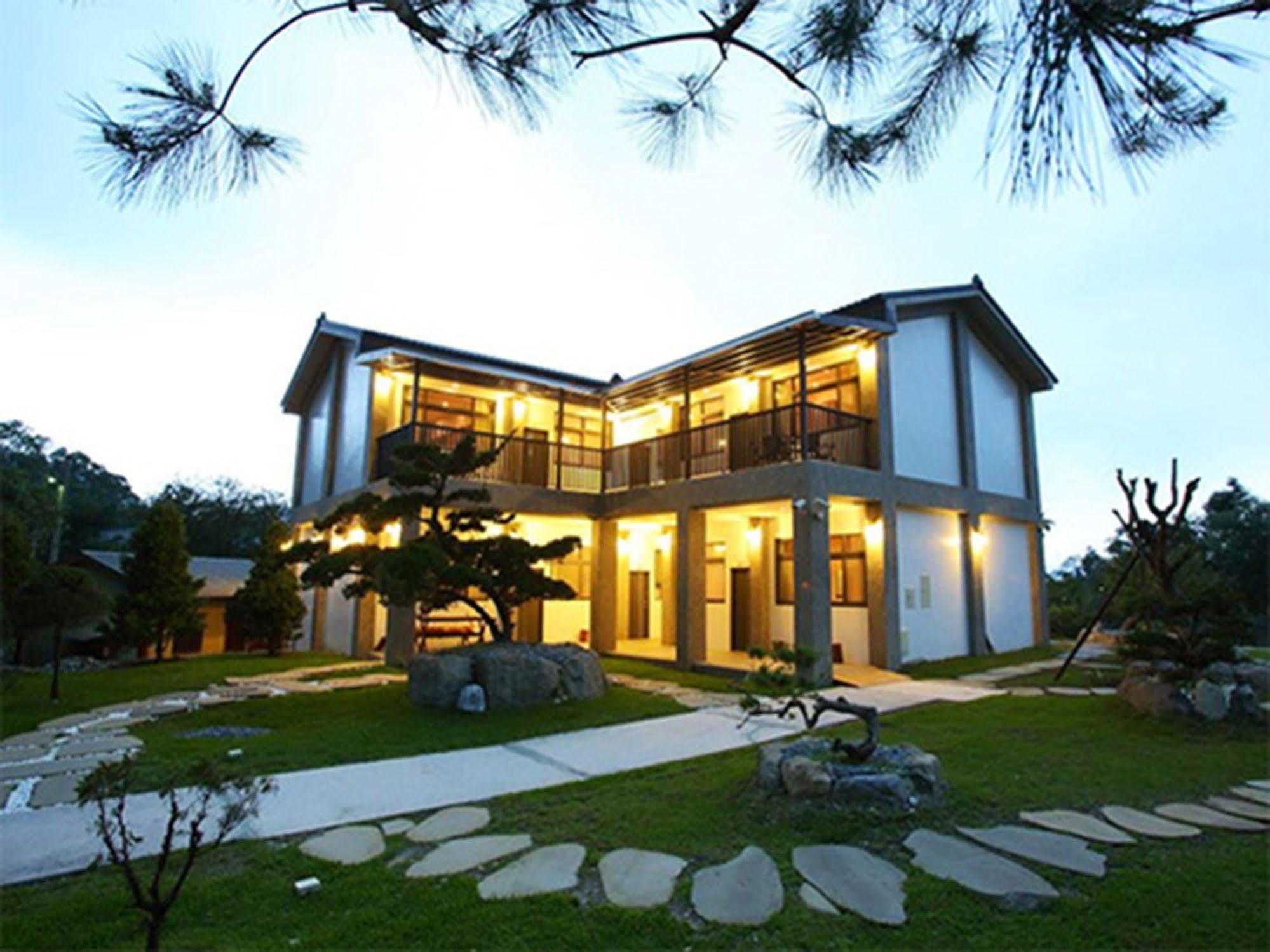 Flying Villa Nantou Экстерьер фото